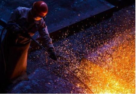 工信部：到2020年中國原材料產(chǎn)品質(zhì)量明顯提高，構(gòu)建世界級先進(jìn)制造業(yè)集群??