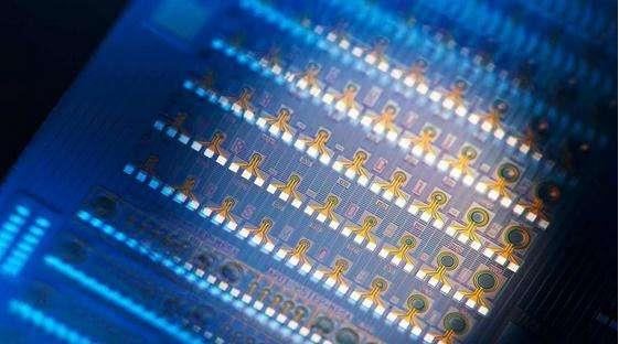 珠海：將通過基金、金融支持、補貼等多種方式，發(fā)展新一代信息技術(shù)全產(chǎn)業(yè)鏈，最高年度補貼達500萬元???