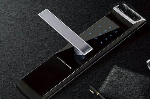 智能鎖已經(jīng)成為行業(yè)發(fā)展的潮流，目前正是一片藍海