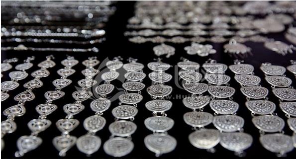 我國白銀飾品市場前景十分廣闊，擁有可觀的潛在消費(fèi)市場