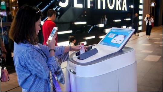 全自主服務(wù)機器人方案提供商越凡創(chuàng)新完成數(shù)千萬元A輪融資