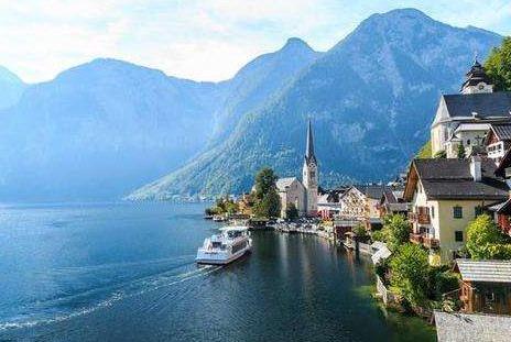 2018年國(guó)內(nèi)旅游市場(chǎng)持續(xù)高速增長(zhǎng)，國(guó)內(nèi)旅游人數(shù)55.39億人次，比上年同期增長(zhǎng)10.8%