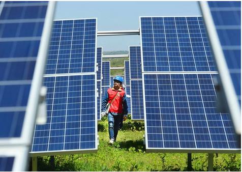 技術(shù)進(jìn)步和產(chǎn)業(yè)升級(jí)加快，成本顯著降低，光伏硅片已成為全球能源轉(zhuǎn)型的重要領(lǐng)域