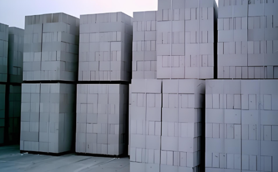 未來(lái)建筑材料行業(yè)會(huì)朝著環(huán)保、節(jié)能和智能化方向發(fā)展